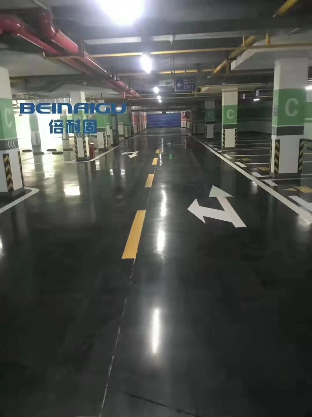 水泥地面為何老是起塵起砂、開裂？解決方法很簡單！