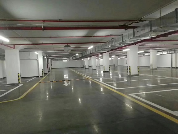 金剛砂+混凝土密封固化劑，打造超耐磨地坪！